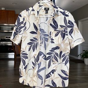 H&M Short Sleeve Shirt